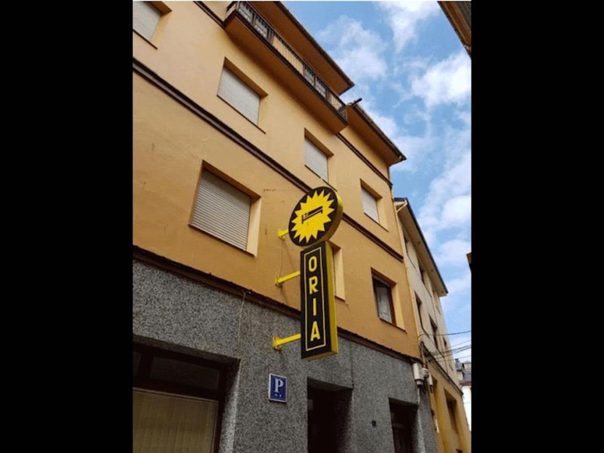 Room In Lodge - Double And Single Room - Pension Oria 2 لواركا المظهر الخارجي الصورة